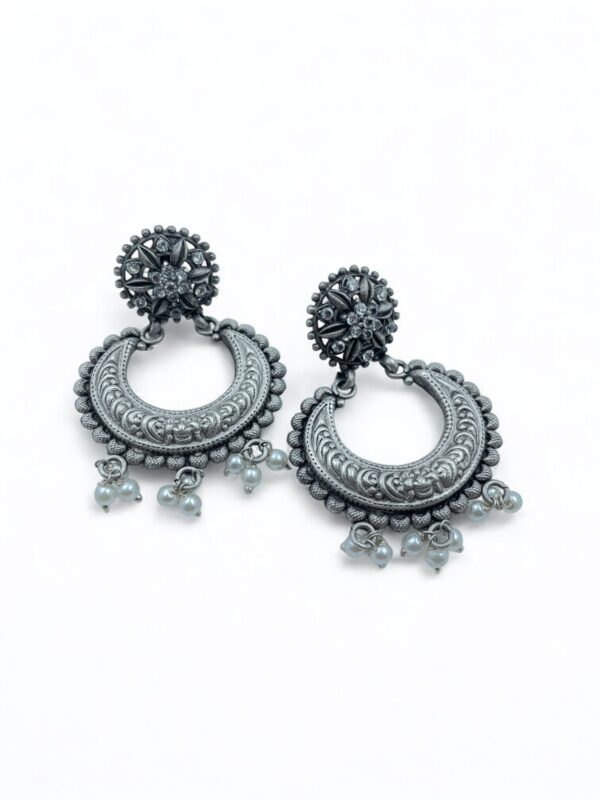 Chand Chandbali Earrings