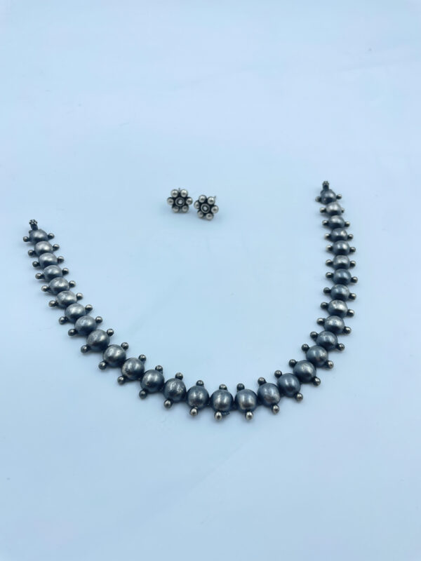 Get Dome Glow Necklace with Earrings