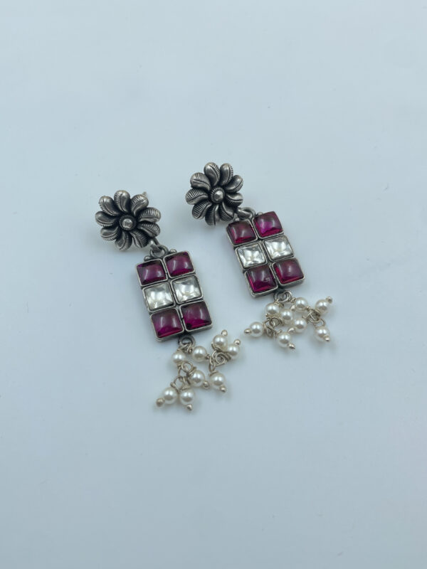Get Fiore Floral Kemp Stone Earrings