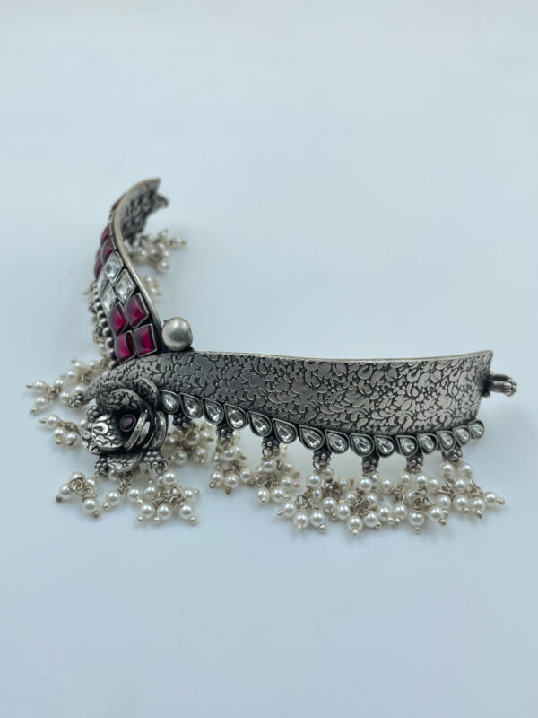Elegant Fiore Floral Kemp Stone Choker