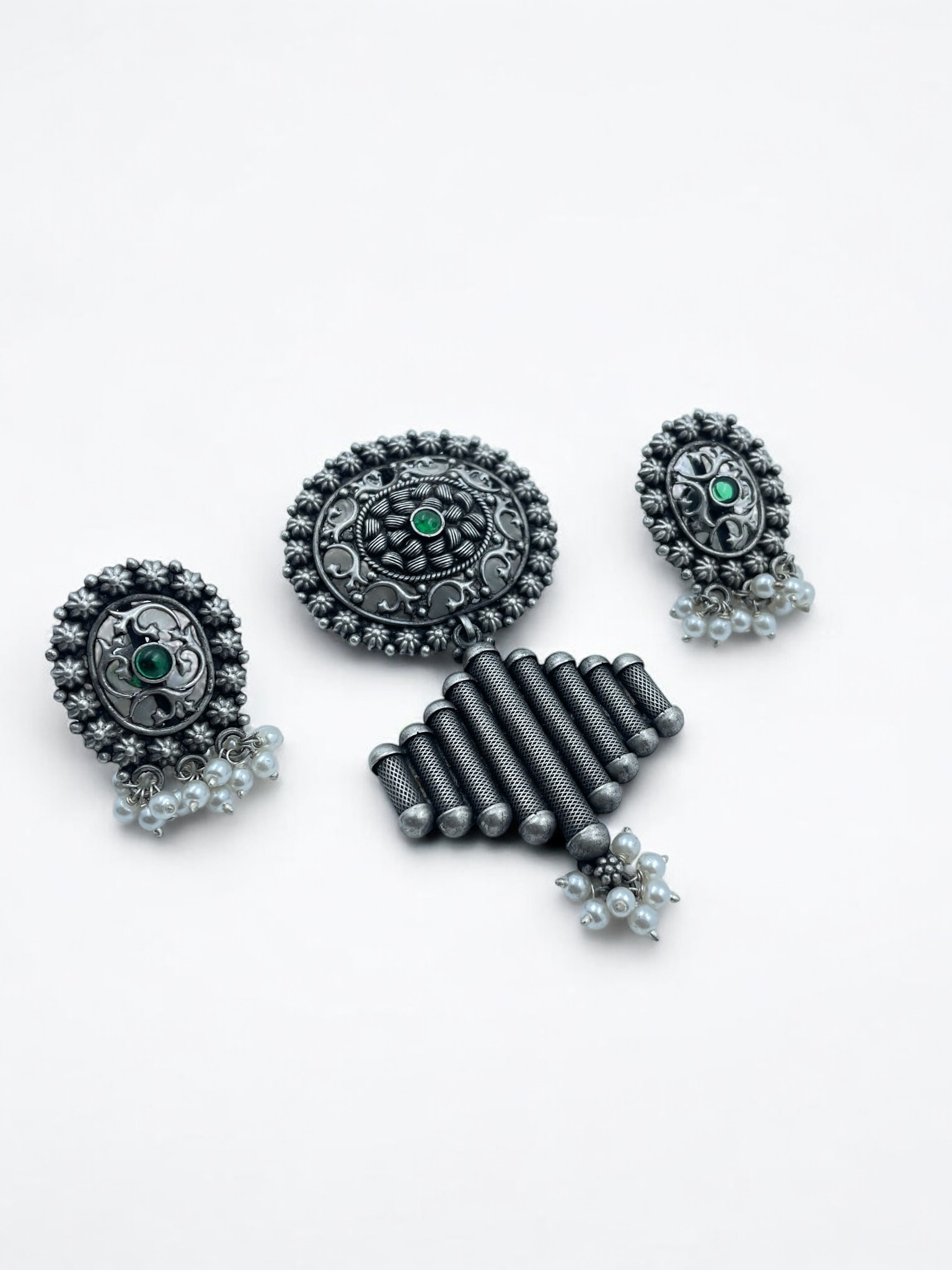 Floral Mandala Pendant with Earrings
