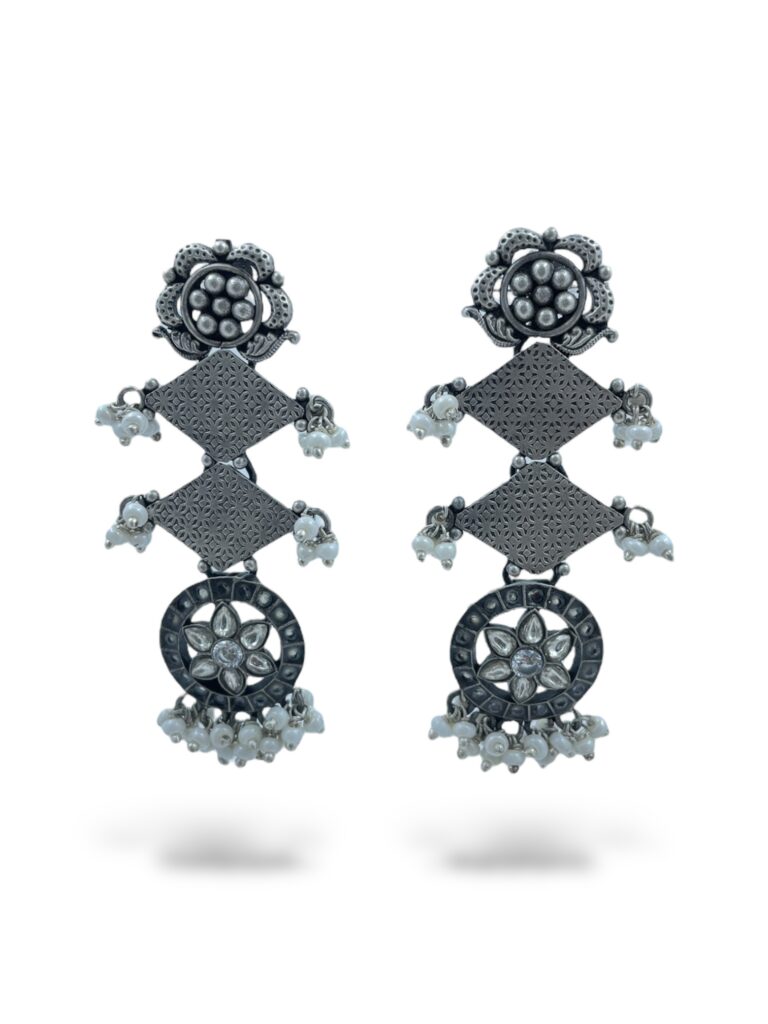 Elegant Foral Pearl Dangle Earrings