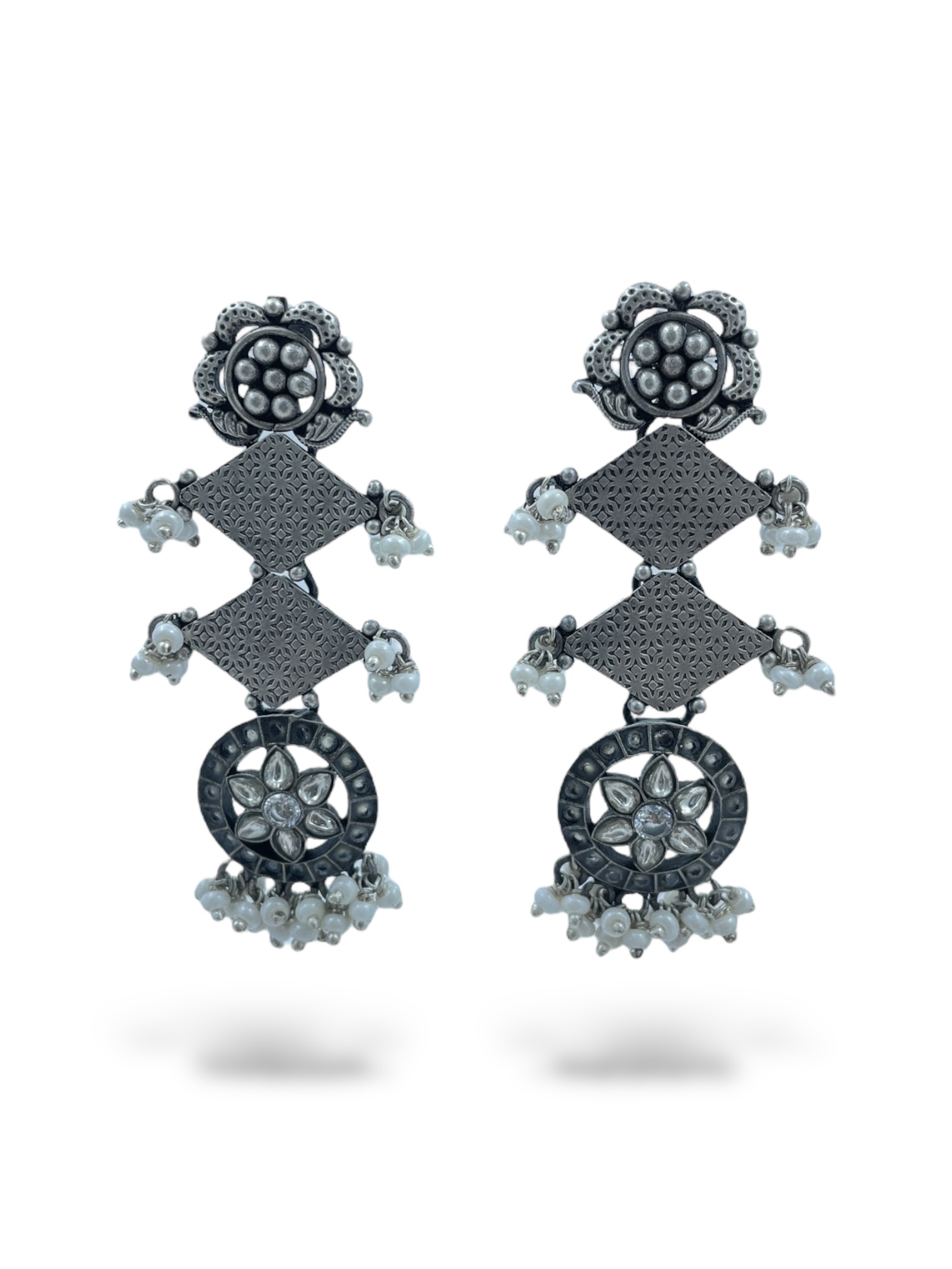 Elegant Foral Pearl Dangle Earrings