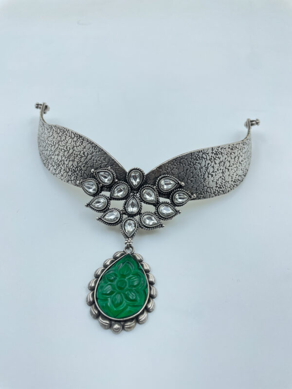 Bridal Green Carving Stone Choker