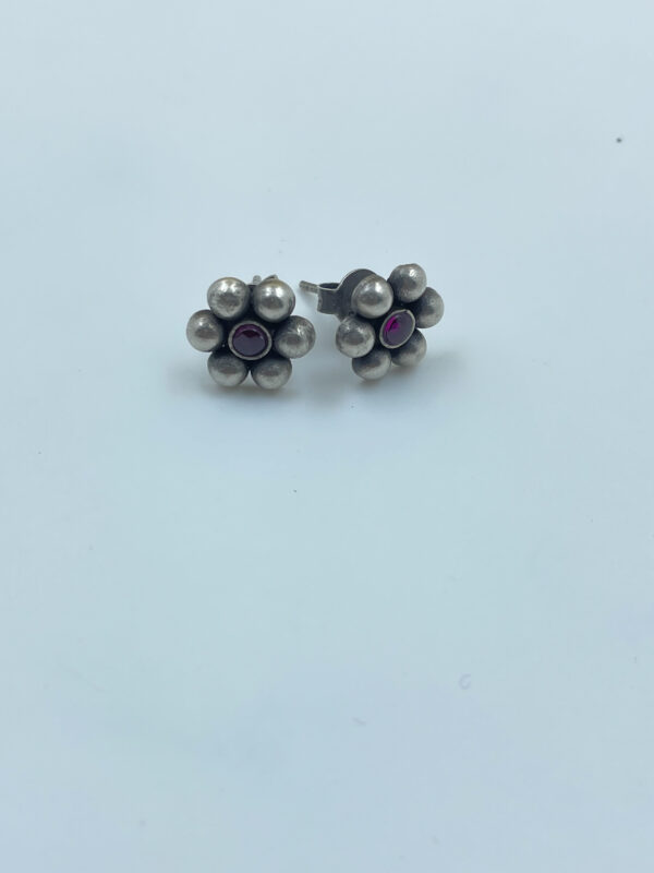 Get Simple Rounded Moti Button Earrings