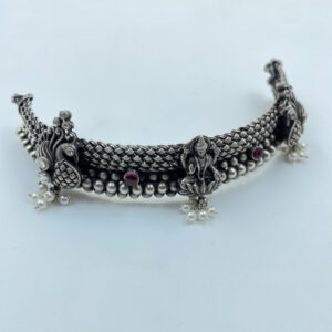 Snap up Laxmi Devi with Peacock Choker