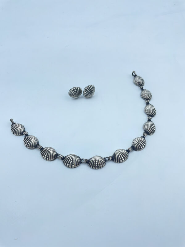Buy Oyster Shell Necklace with Earrings