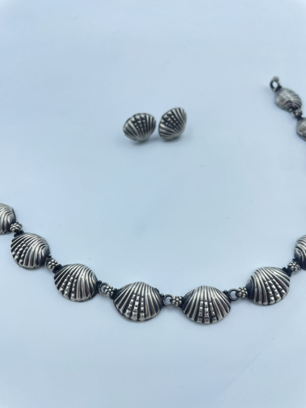 Oxidised Oyster Shell Necklace with Earrings
