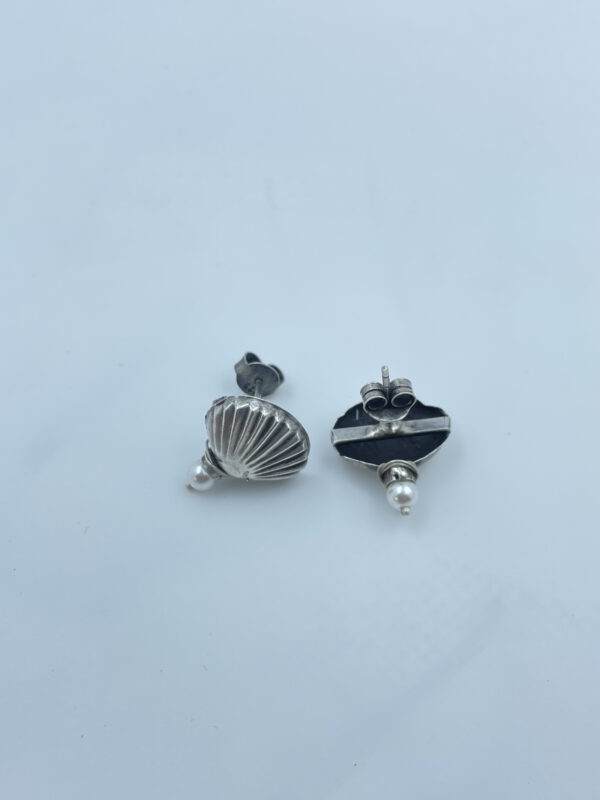 Oyster Shell Pearl Earrings Set