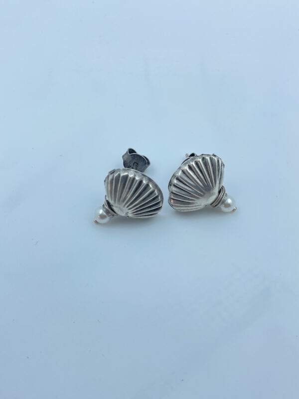 Oyster Shell Pearl Earrings