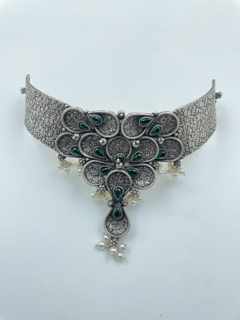 Elegant Rajani Rani Choker