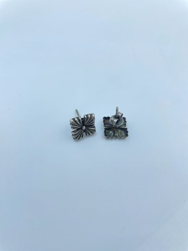 Simple Floral Earings