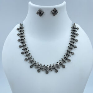 Get Simple Floral Necklace with Earings