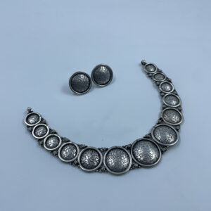 Timeless Necklace with Earrings