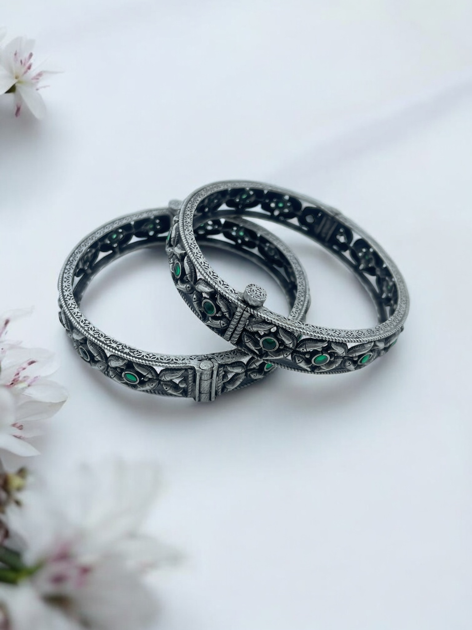 Green‑stone fish‑motif bangle set